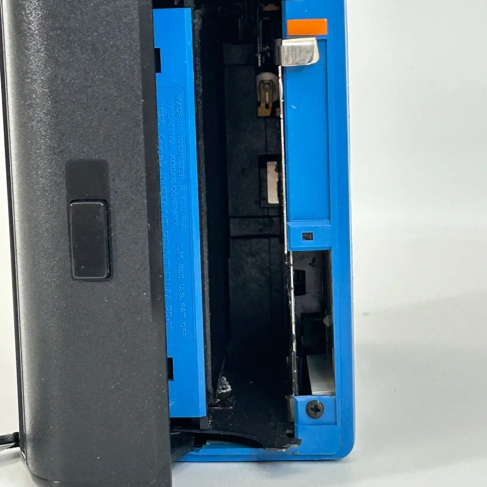 Vintage Kodak EK4 Instant Print Camera Grey Black Blue USA‎ Made PR-10 Film